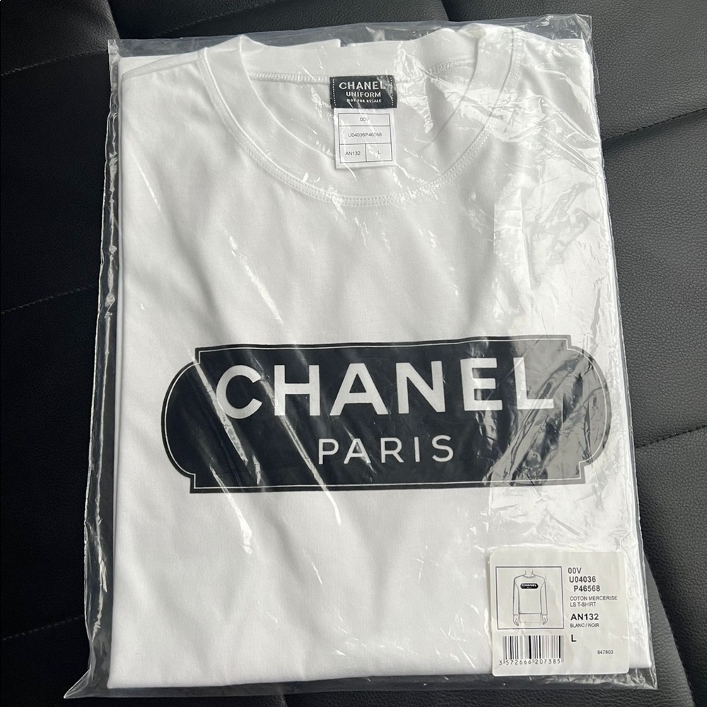 VERY LIMITED Chanel Men’s Long Sleeve